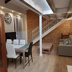 Feeling Centro Διαμέρισμα *